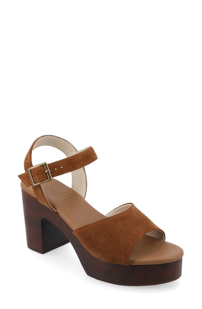 Journee Signature Katana Platform Sandal In Cognac