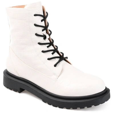 Journee Collection Collection Women's Tru Comfort Foam Chandlerr Bootie In White