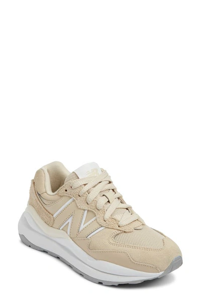 New Balance 57/40 Panelled Low-top Sneakers In Sandstone/ White