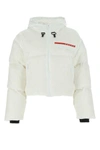 Prada Kurze Daunenjacke Aus Technischem Re-nylon In White