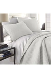 SOUTHSHORE FINE LINENS SOUTHSHORE FINE LINENS VILANO SPRINGS OVERSIZED QUILT SET