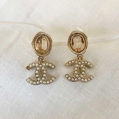 Pre-owned Chanel Light Rose Crystal Drop Cc Earrings In Brand New-no Tags / Small / Light Gold