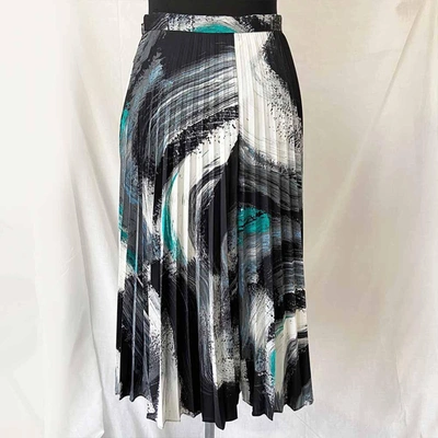 Pre-owned Diane Von Furstenberg Pleated Printed Midi Skirt In Used / M / Multicolor