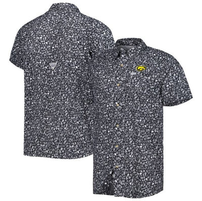 Columbia Black Iowa Hawkeyes Super Slack Tide Omni-shade Team Button-up Shirt