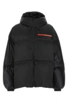 Prada Daunenjacke Mit Kapuze Aus Light Re-nylon In Black