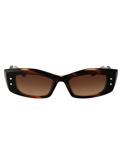 Valentino V - Quattro Sunglasses In 109c Brn - Gld