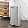 HAPPIMESS CURTIS 8-GALLON STEP-OPEN TRASH CAN