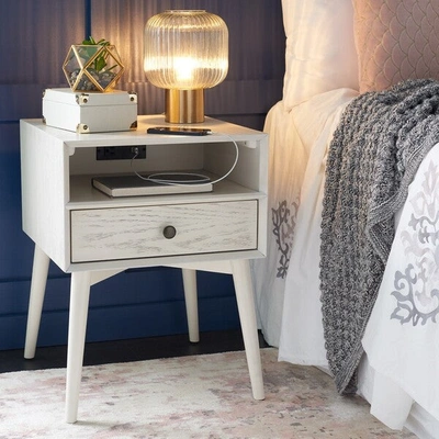 Safavieh Scully Nightstand With Usb In White
