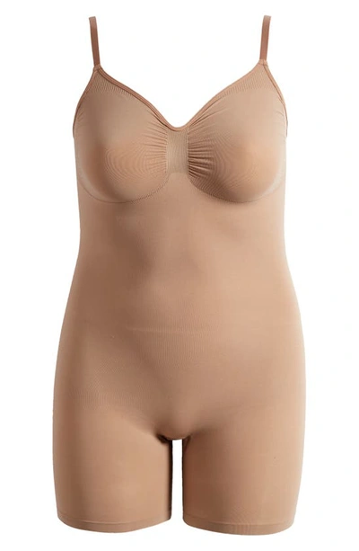 SKIMS SKIMS SEAMLESS SCULPT MID THIGH BODYSUIT