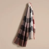 BURBERRY The Lightweight Cashmere Scarf in Ombré Check,40567051