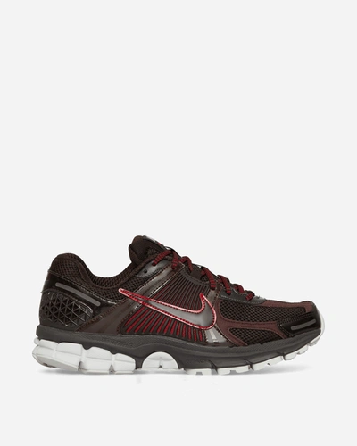 Nike Zoom Vomero 5 Sneakers Velvet Brown / University Red In Multicolor