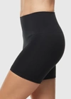 Yummie Isla Shaping Short In Black