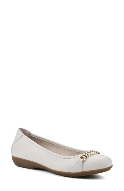 CLIFFS BY WHITE MOUNTAIN WHITE MOUNTAIN CHARMED FLAT