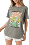 O'NEILL CHASE THE SUN OVERSIZE GRAPHIC T-SHIRT