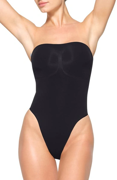 Skims Seamless Sculpt Strapless Bodysuit In Onyx