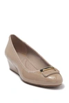 Bandolino Tad 3 Embellished Pump In Caf Latte