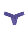 HANKY PANKY SIGNATURE LACE LOW RISE THONG AFRICAN VIOLET PURPLE