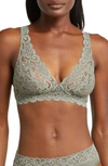 Hanro Moments Soft Cup Stretch-lace Bra In Antique Green