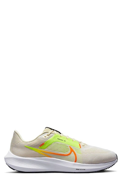 Nike Mens  Air Zoom Pegasus 40 In White/ Coconut Milk/ Volt