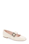 Roger Vivier Shoes In Off White