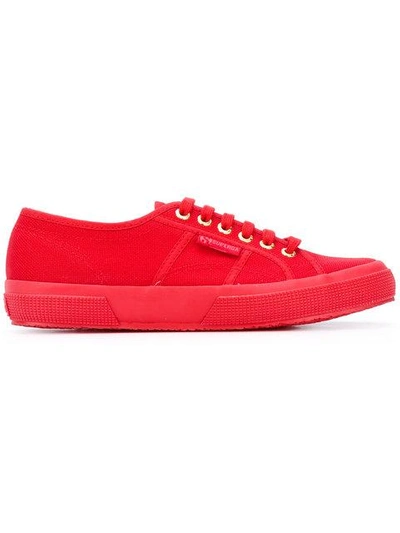 Superga 经典单色板鞋 In Red