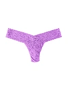HANKY PANKY SIGNATURE LACE LOW RISE THONG CANDIED VIOLET