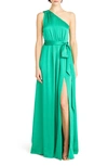 ml Monique Lhuillier Ivy One-shoulder Satin Gown In Malachite
