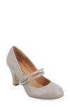 Journee Collection Windy Pump In Grey