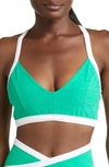 Beyond Yoga Spacedye Outlines Sports Bra In Green Grass-cloud White