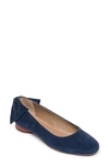 Bernardo Eloise Bow Flat In Navy
