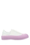 Alexander Mcqueen White Contrasting-sole Sneakers In 9490