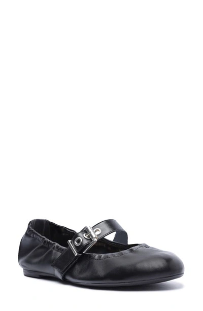 Schutz Calita Flat In Black