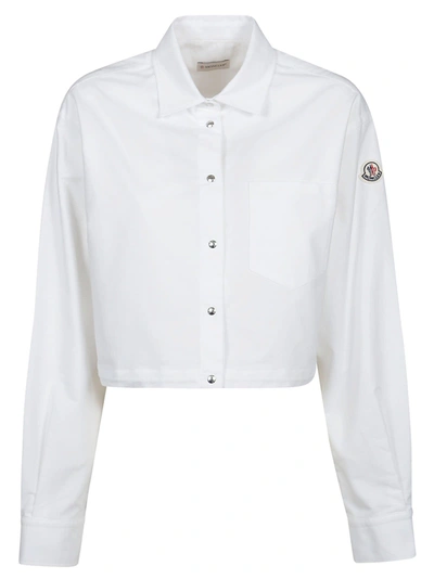 Moncler Logo-patch Cropped Shirt In Bianco