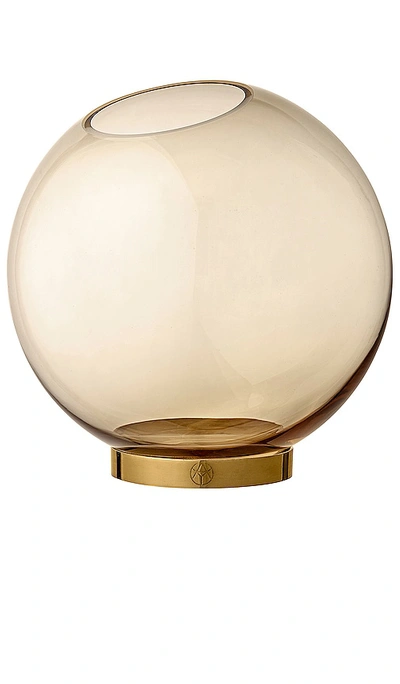 AYTM GLOBE 花瓶 – 琥珀色、金色