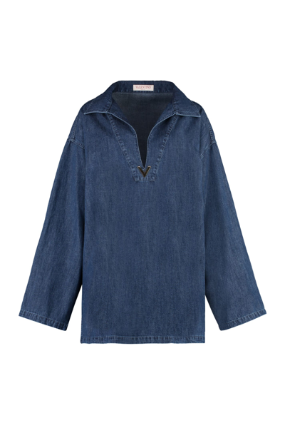 Valentino Vgold Logo Plaque Cut-out Denim Top In Blue