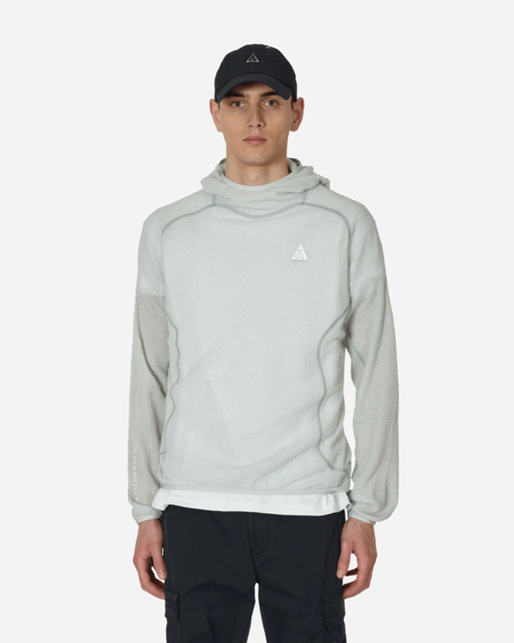 Nike Acg Wolf Lichen Caps Mid-layer Top Light Silver In Grey