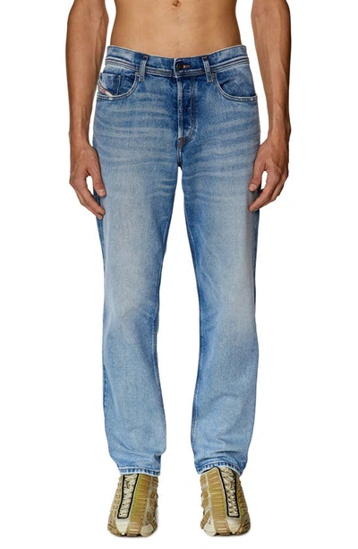 Diesel D-fining Tapered Jeans In Tobedefined