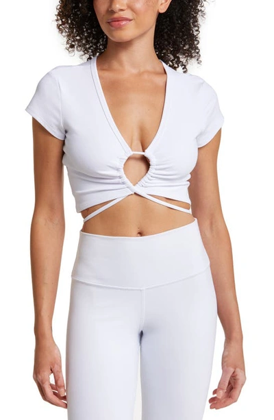 Alo Yoga Airbrush Keyhole Cutout Crop Top In White