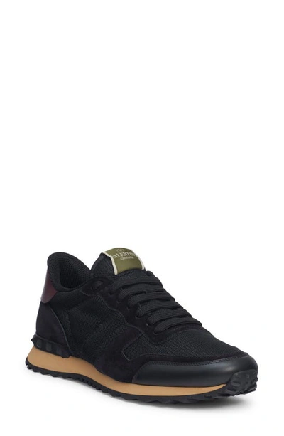 Valentino Garavani Rockrunner Sneaker In Black