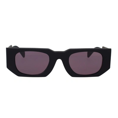 Kuboraum Sunglasses In Black