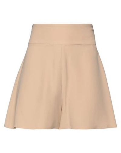 Federica Tosi Woman Shorts & Bermuda Shorts Beige Size 4 Acetate, Viscose