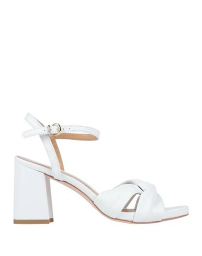 Paolo Mattei Woman Sandals White Size 11 Soft Leather