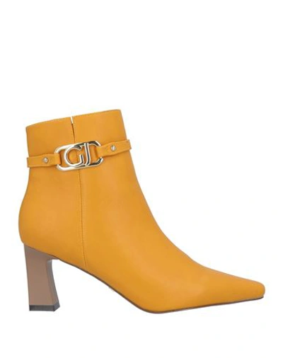 Gaudì Woman Ankle Boots Ocher Size 6 Soft Leather In Yellow