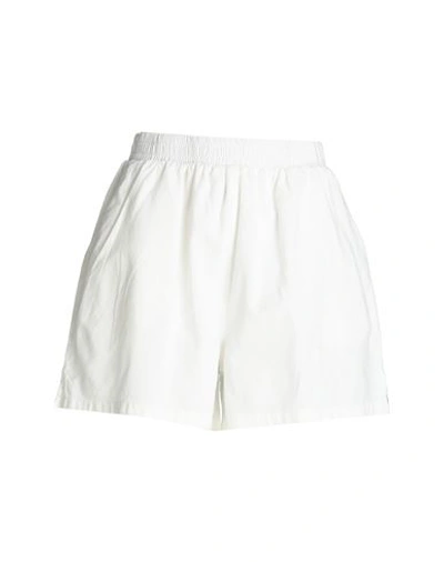 Topshop Woman Shorts & Bermuda Shorts White Size 14 Cotton