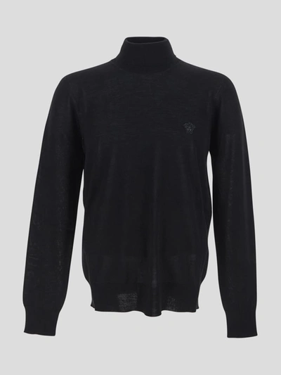 Versace Turtleneck Medusa Pullover In Black