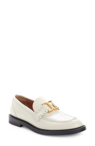 Chloé Marcie Leather Chain Loafers In Neutrals