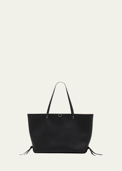 Chloé Sense Large Tote Bag In Grained Leather In Noir