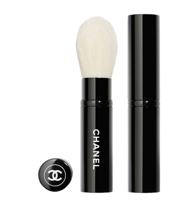 Chanel Retractable Highlighter Brush In Multi