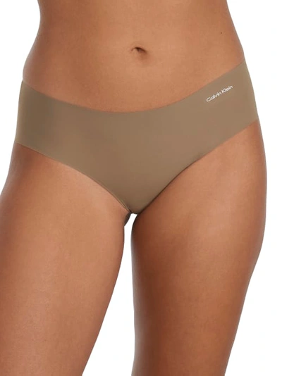 Calvin Klein Invisibles Hipster In Grey Olive