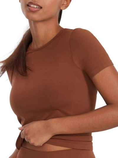 BARE THE SMOOTHING SEAMLESS T-SHIRT